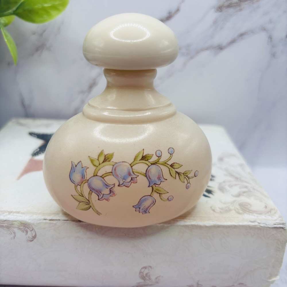 1980 Avon‎ The Vanity Collection ARIANE ULTRA COLOGNE 2 FL Oz Full Bottle